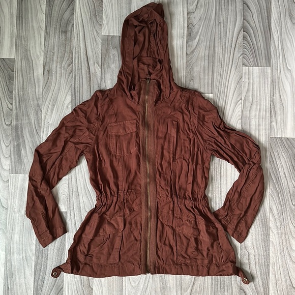 Brown Lightweight Jacket - Picture 1 of 9